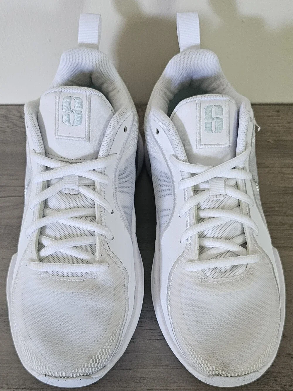 Nike Sabrina 2 White Noise Kids Sneakers Size 4 White Silver Metallic